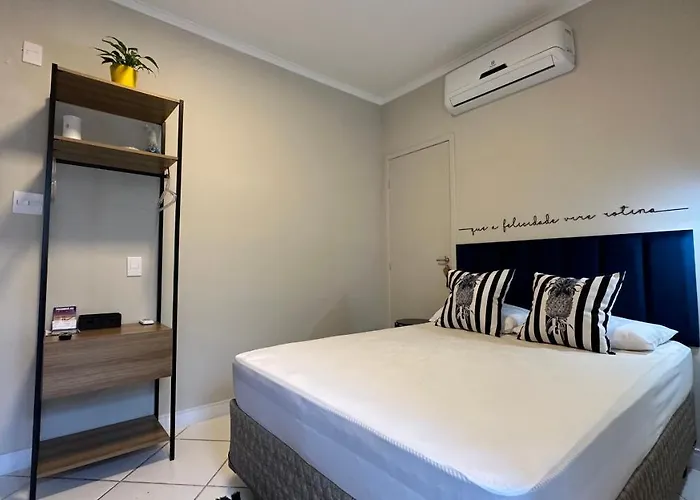 Studio 11 • Praia Das Pitangueiras